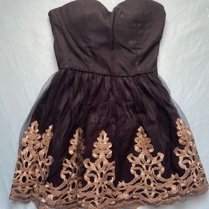 Windsor Strapless Black / Gold Dress
